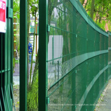 Factory Price 3D Curved wire mesh fence